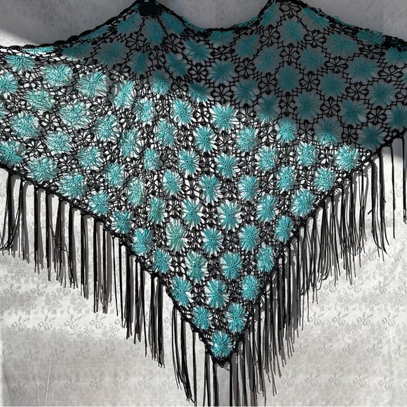CROCHET SHAWL /HIP SCARF with BEAD details - Picture 6 of 8
